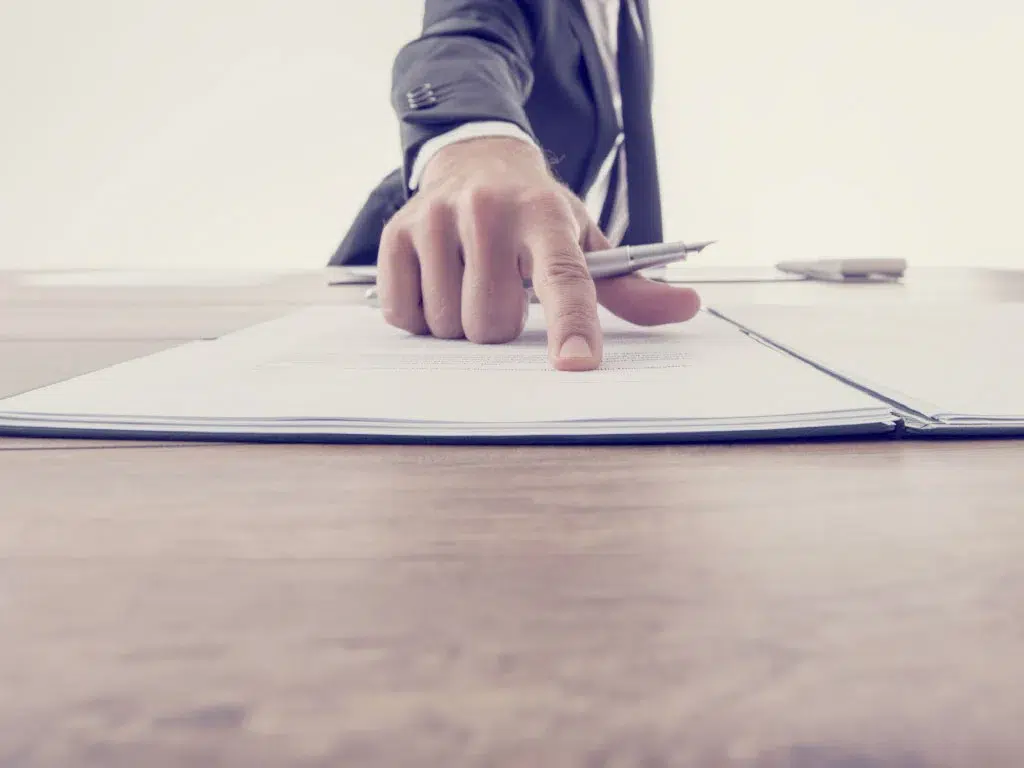 Responsabilidad por deudas sociales de administradores y socios